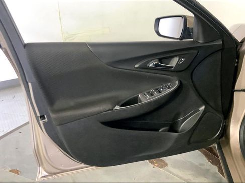 Used 2024 Chevrolet Malibu LT FWD image 24