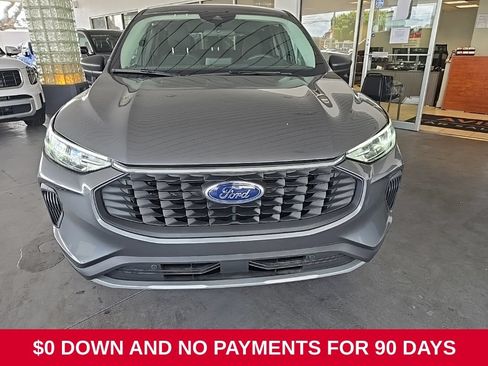 Used 2025 Ford Escape Active FWD image 2