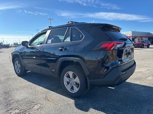 New 2025 Toyota RAV4 LE image 3