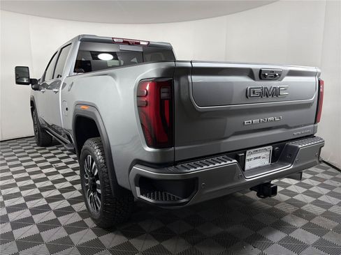 New 2026 GMC Sierra 2500 Denali Ultimate AWD/4WD image 4
