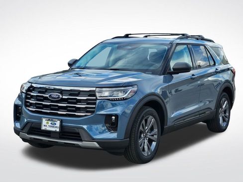 New 2026 Ford Explorer Active w/ Active Comfort Package image 2