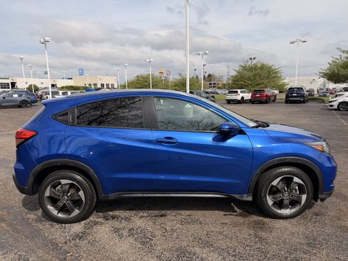 Used 2018 Honda HR-V EX-L image 2