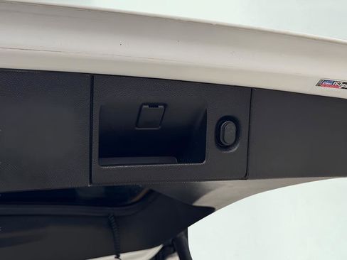 Used 2017 Chevrolet Tahoe LT image 14