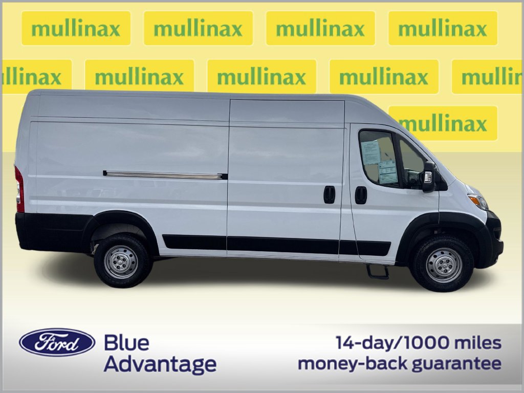Used 2023 RAM ProMaster 3500 FWD image 2
