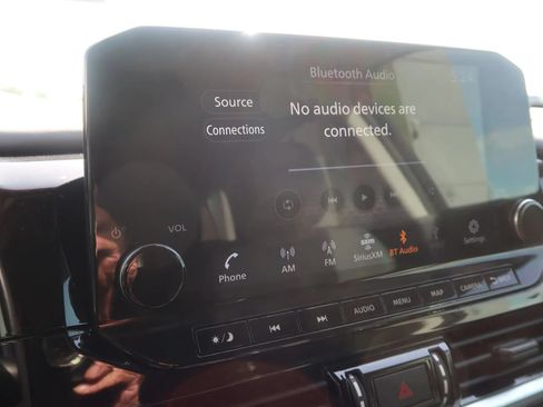 Used 2022 Nissan Pathfinder SL w/ SL Premium Package FWD image 34