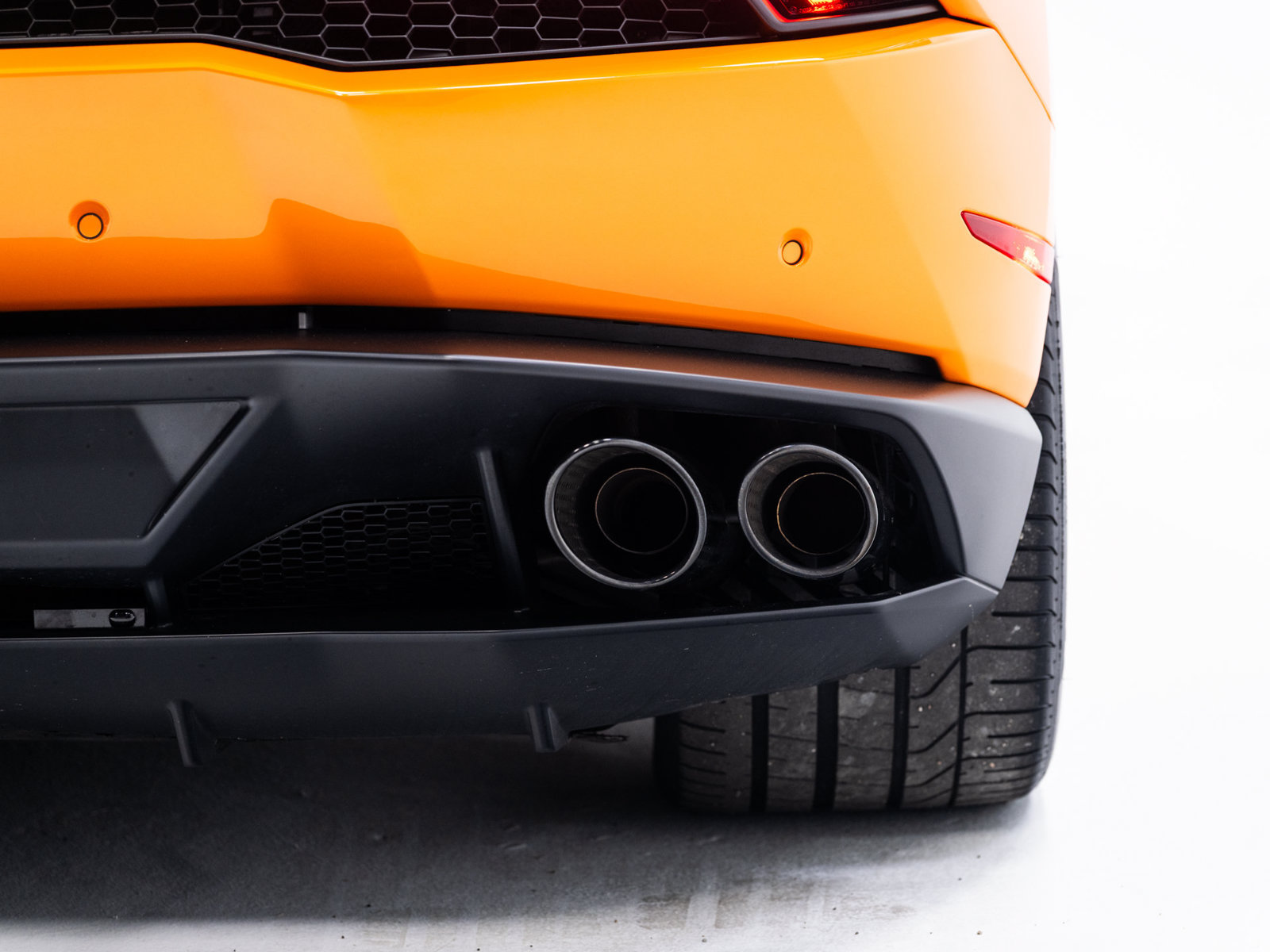 Used 2016 Lamborghini Huracan LP 610-4 AWD/4WD image 26