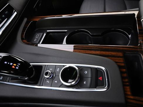 Certified 2023 Cadillac Escalade Premium Luxury image 34