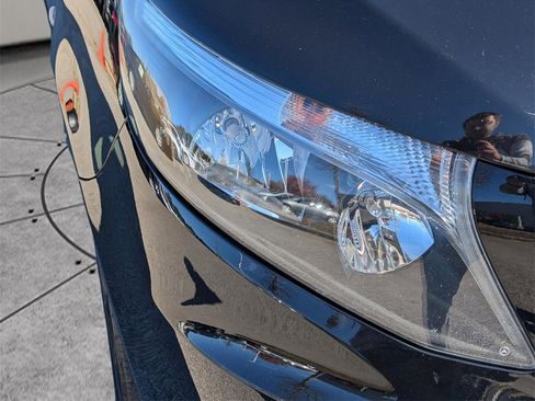 Used 2020 Mercedes-Benz Metris Passenger w/ Premium Safety Package image 9