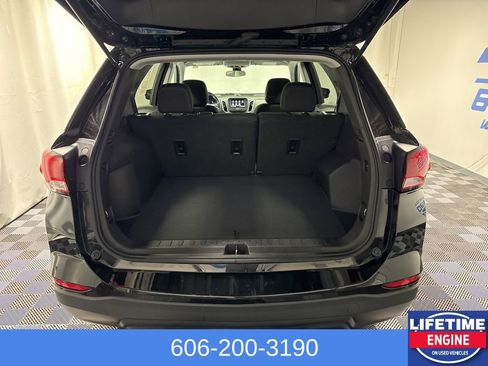 Used 2024 Chevrolet Equinox LS w/ LS Convenience Package image 9