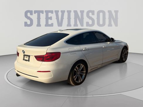 Used 2018 BMW 330i Gran Turismo xDrive AWD/4WD image 5