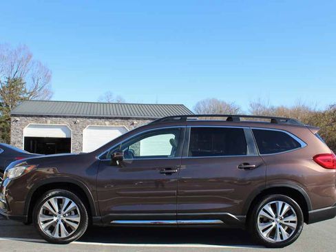 Used 2019 Subaru Ascent Limited image 11