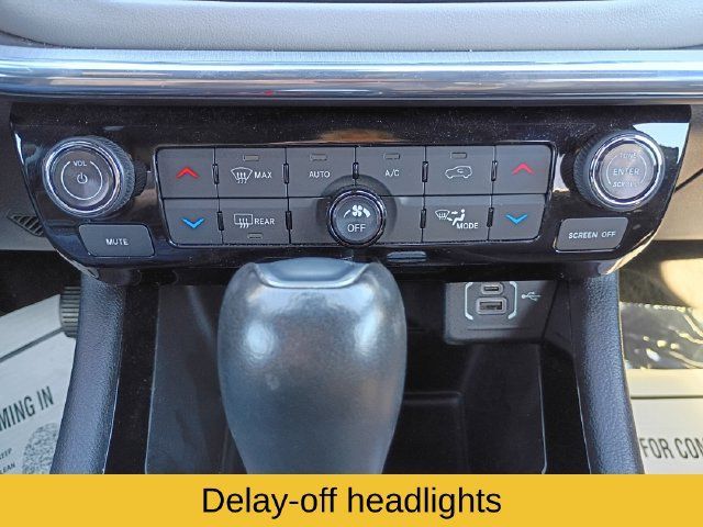 Used 2023 Jeep Compass Limited AWD/4WD image 17