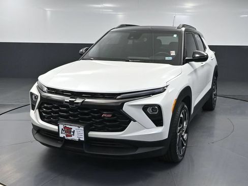 Used 2025 Chevrolet TrailBlazer RS w/ Convenience Package FWD image 12