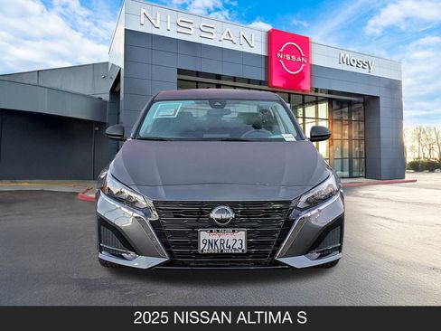 Certified 2025 Nissan Altima 2.5 S image 4