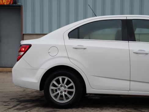 Used 2019 Chevrolet Sonic LT image 12