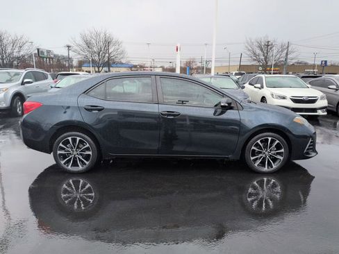 Used 2019 Toyota Corolla XSE image 6