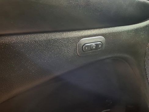 Used 2021 Jeep Grand Cherokee Limited AWD/4WD image 17