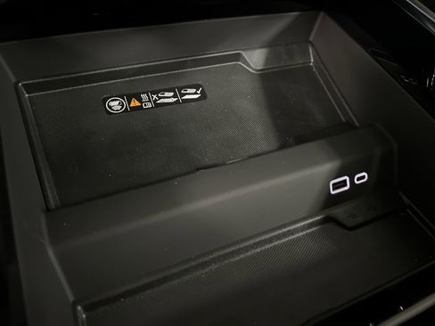 New 2025 Chevrolet Suburban High Country AWD/4WD image 72