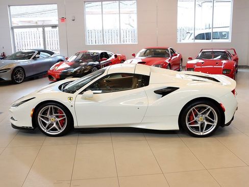 Certified 2022 Ferrari F8 Spider image 3