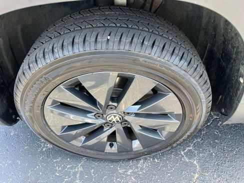Used 2024 Volkswagen Taos S FWD image 40