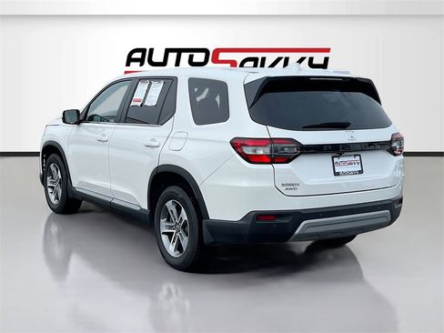 Used 2024 Honda Pilot EX-L image 5