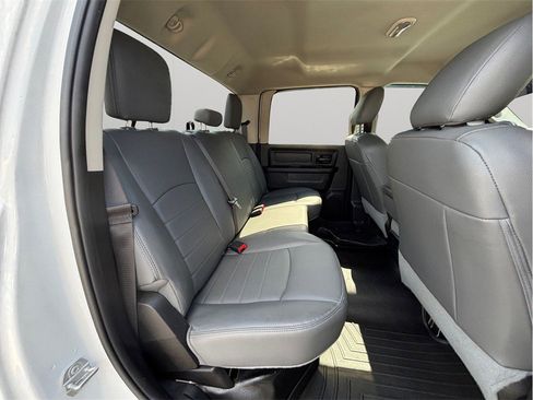 Used 2020 RAM 1500 Tradesman w/ Chrome Appearance Group image 31