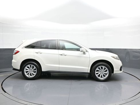 Certified 2017 Acura RDX AWD image 5