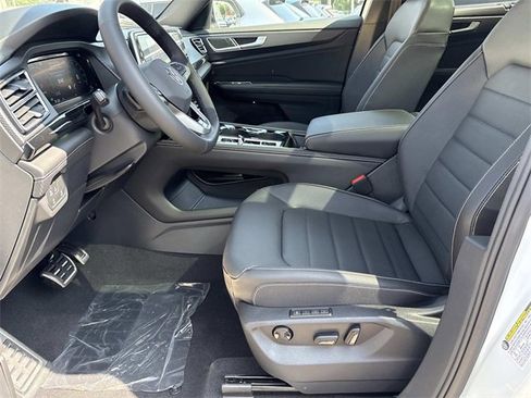 New 2026 Volkswagen Atlas Cross Sport SEL R-Line image 16