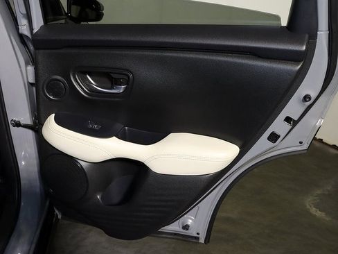 Certified 2025 Acura ADX A-Spec image 30