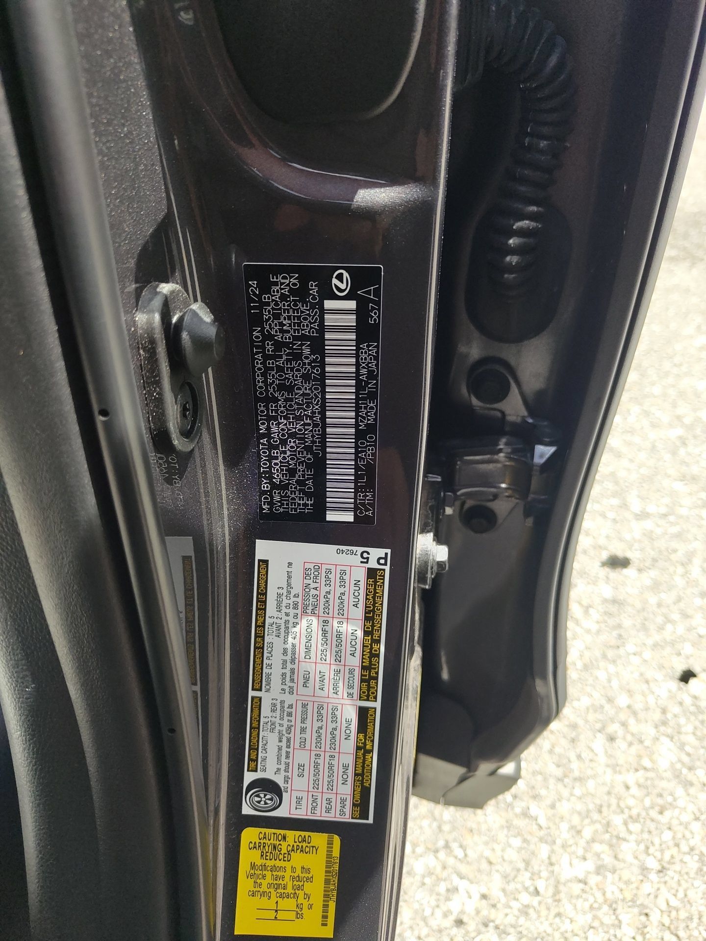 Used 2025 Lexus UX 300h FWD w/ Accessory Package (Z2) image 30