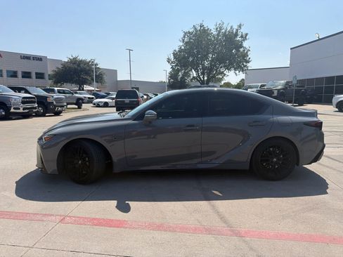 Used 2022 Lexus IS 500 RWD image 4