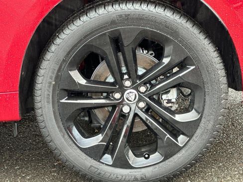 New 2024 Jaguar F-PACE R-Dynamic S AWD/4WD image 11