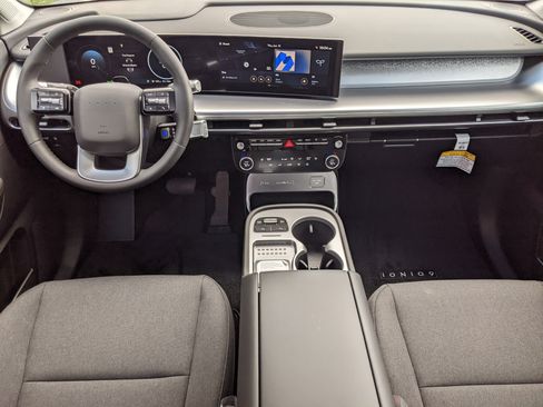 New 2026 Hyundai Ioniq 9 S image 11