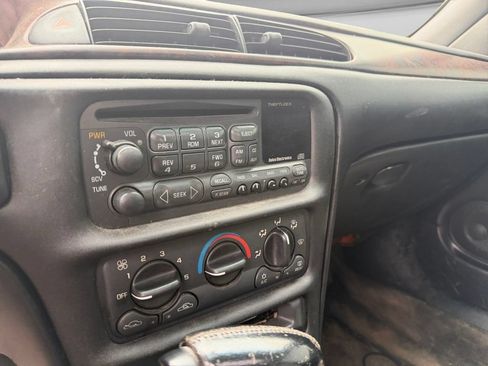 Used 1999 Chevrolet Malibu LS FWD image 25