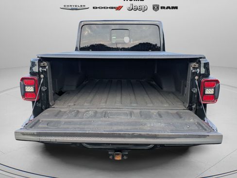 Used 2021 Jeep Gladiator Overland AWD/4WD image 9
