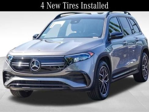 Used 2023 Mercedes-Benz EQB 350 4MATIC SUV image 3
