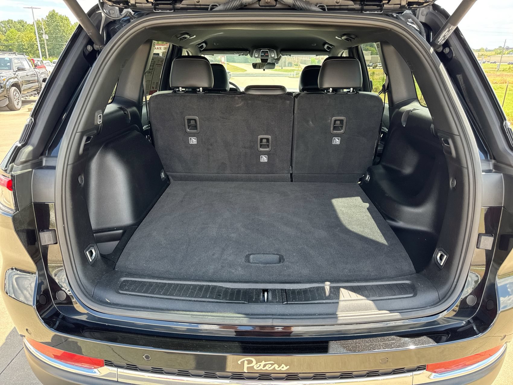 Used 2025 Jeep Grand Cherokee Limited RWD image 24
