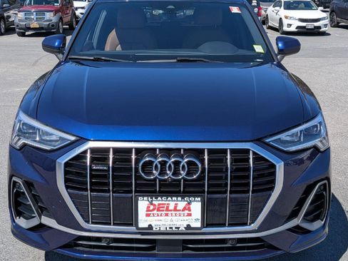 Used 2023 Audi Q3 2.0T Premium Plus AWD/4WD image 2