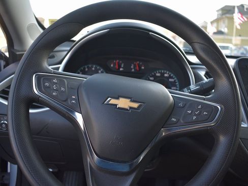 Used 2024 Chevrolet Malibu LT image 15
