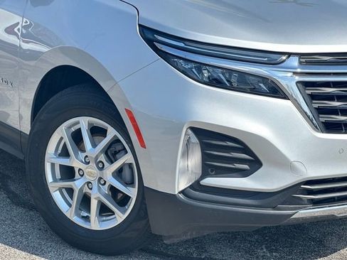 Used 2022 Chevrolet Equinox LT FWD image 11