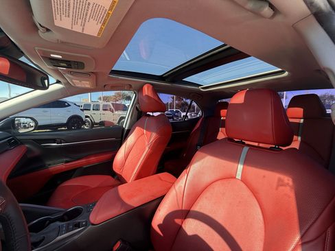 Used 2021 Toyota Camry XSE image 28