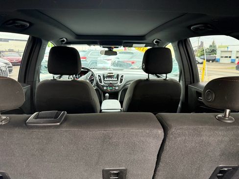 Used 2018 Chevrolet Equinox LT w/ Sun & Infotainment Package image 13