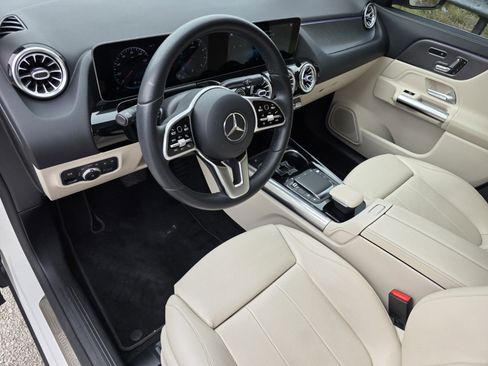 Used 2021 Mercedes-Benz GLA 250 GLA 250 image 12