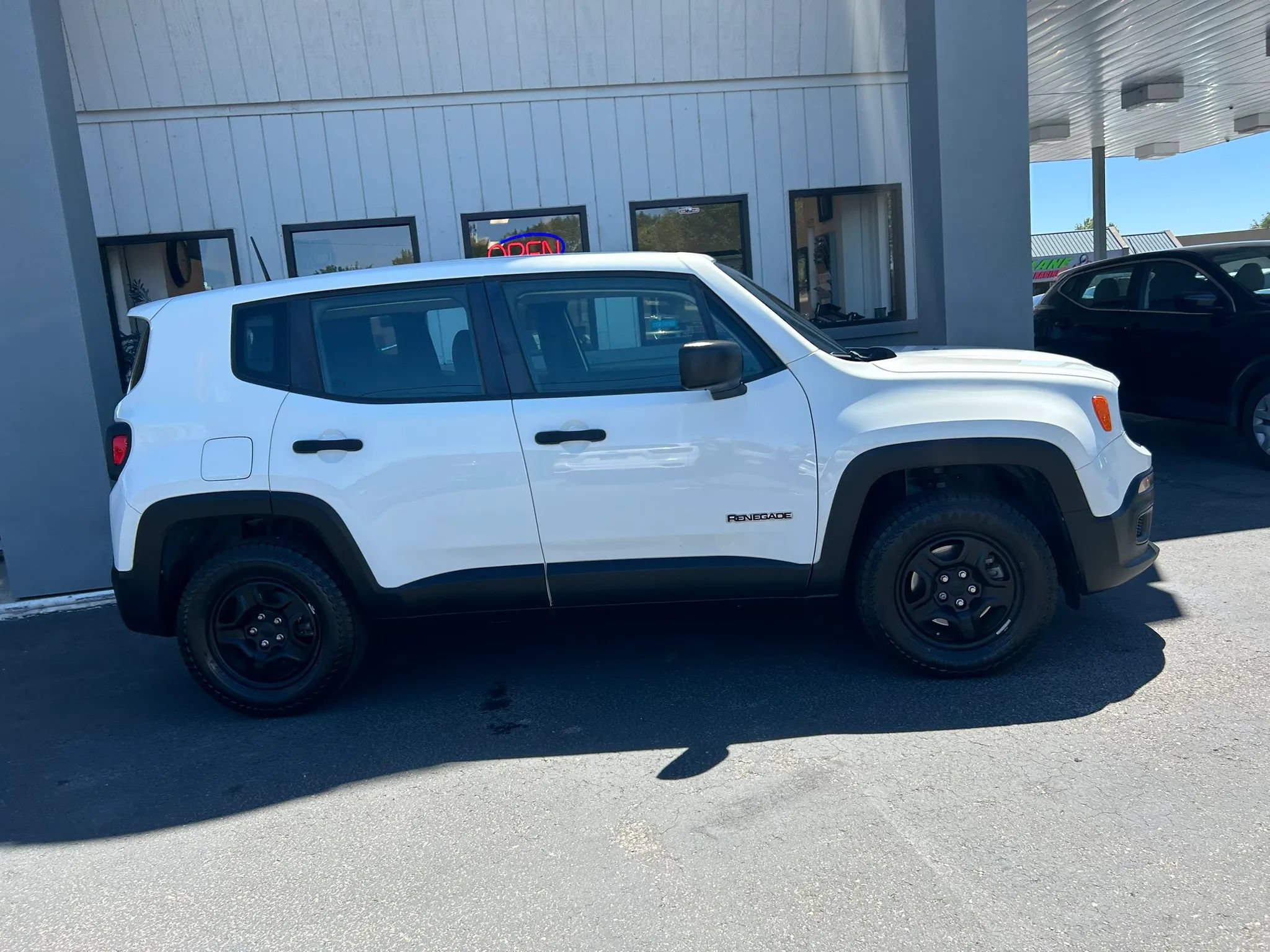 Used 2018 Jeep Renegade Sport w/ Power & Air Group AWD/4WD image 27