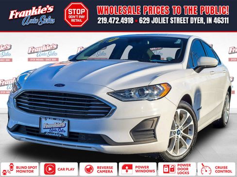 Used 2019 Ford Fusion SE image 1