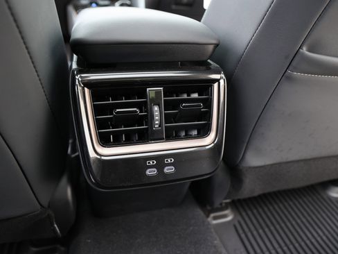 Used 2025 Toyota Crown Platinum image 36