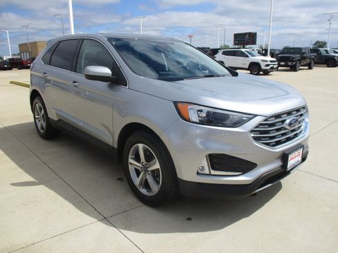 Used 2022 Ford Edge SEL w/ Convenience Package AWD/4WD image 9