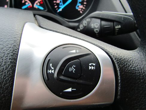 Used 2015 Ford Escape SE w/ Equipment Group 201A image 27