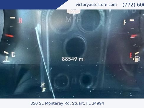 Used 2018 Dodge Challenger SXT w/ Blacktop Package image 25