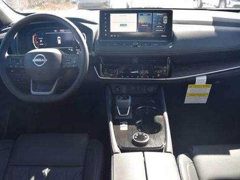 New 2026 Nissan Rogue Platinum image 11